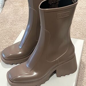 Chloe Brown Betty Winter Rain Boots with Chunky Design